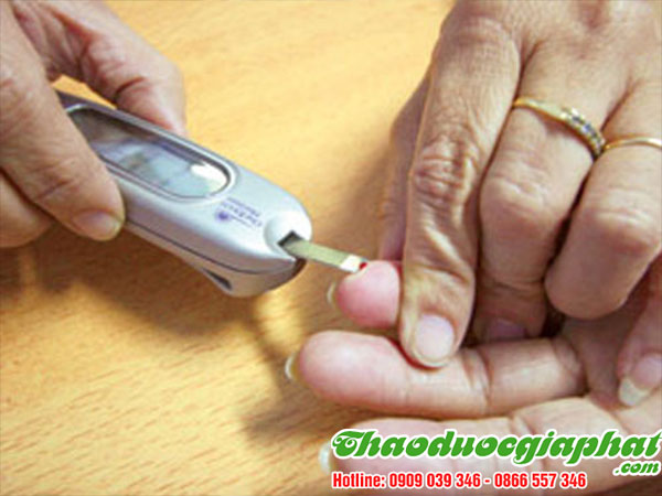 on-dinh-duong-huyet-voi-kim-tien-thao-tai-quan-binh-thanh